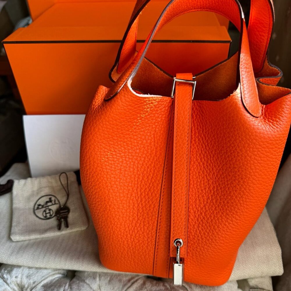 NEW Authentic Hermes Picotin Lock 18 Clemence Bull Calf Skin Orange Bag